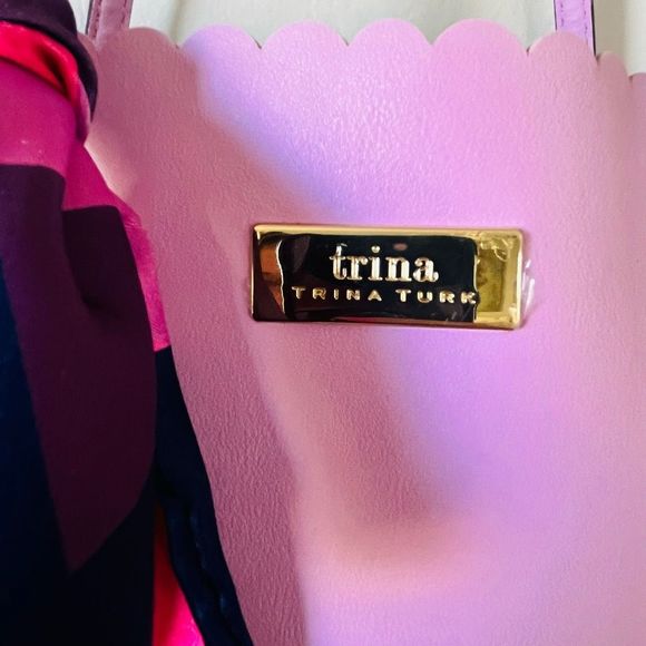 Trina Turk Bags | Color Pop Pink scalloped rim Trina  by Trina Turk large tote💗 - Picture 3 of 13